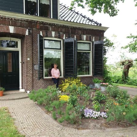 De Wylgepleats Acomodação com café da manhã Jutrijp Exterior foto