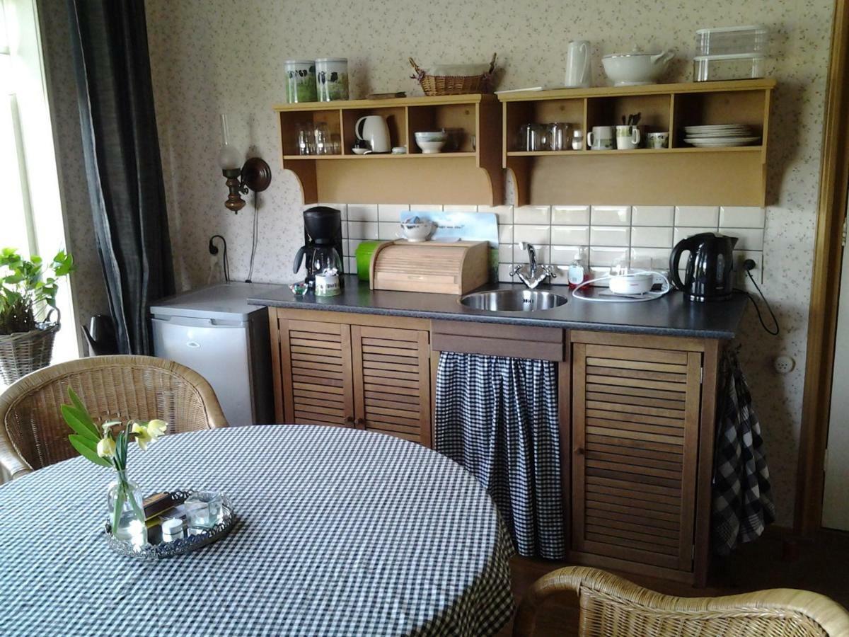 De Wylgepleats Acomodação com café da manhã Jutrijp Exterior foto